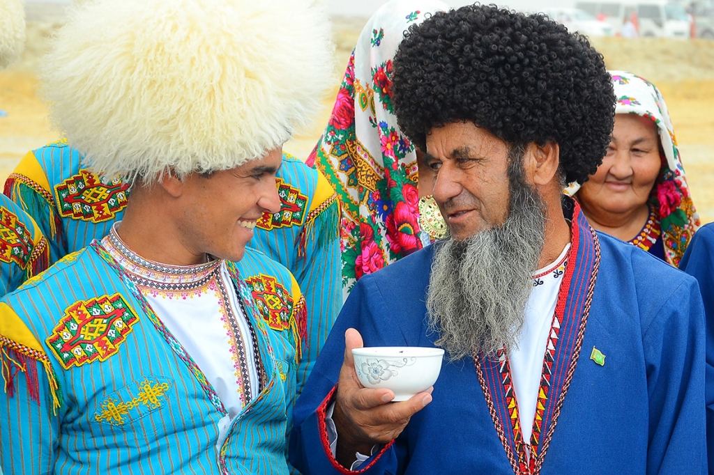 Как живут туркмены. Этрек Туркмения. Туркмения люди. Люди из Туркмении. Туркменистан оде люди.